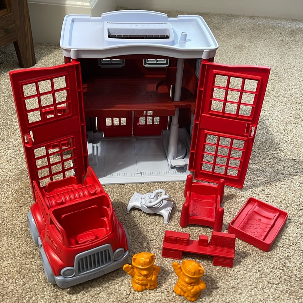 Green Toys Fire Station
